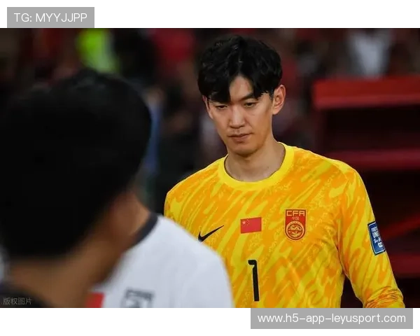 国足门将参加专项反应训练，国足门将水平